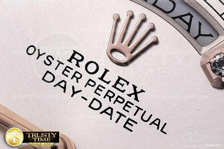 1117 RDD0219J – DayDate 36mm FreshLook 697